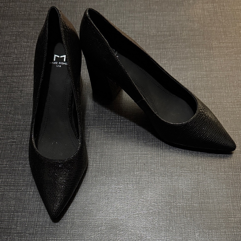 Marc Fisher Elegant Black Textured Women's Heels Sz 5.5